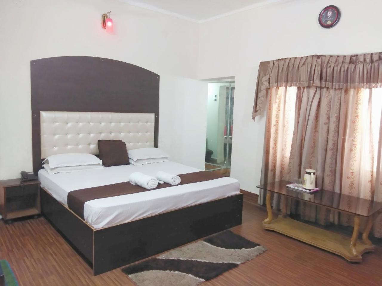 Hotel Ashok Haridwar Luaran gambar